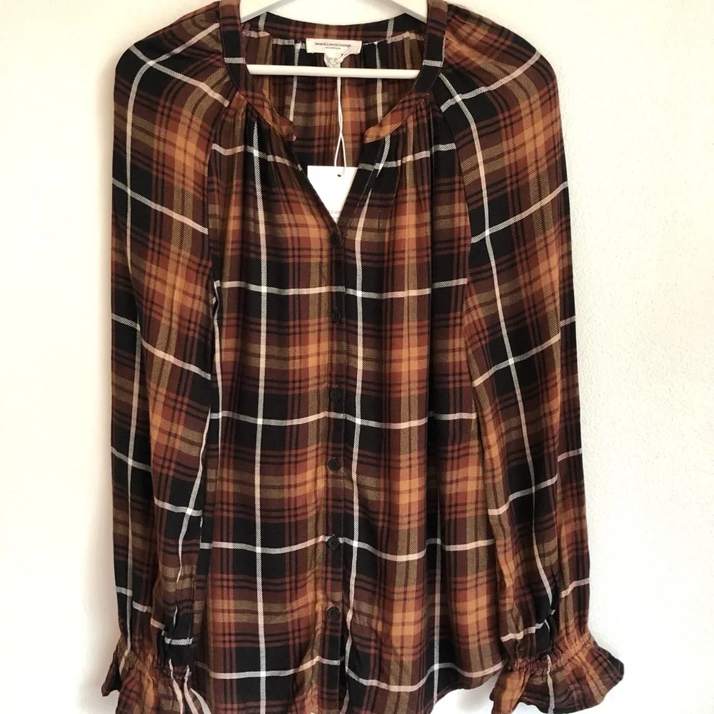 NWT beachlunchlounge Brown / Black Plaid Ruffle Cuff Top Size XS - Picture 2 of 9